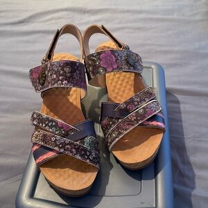 L’Artiste Spring Step Rolzah shoes